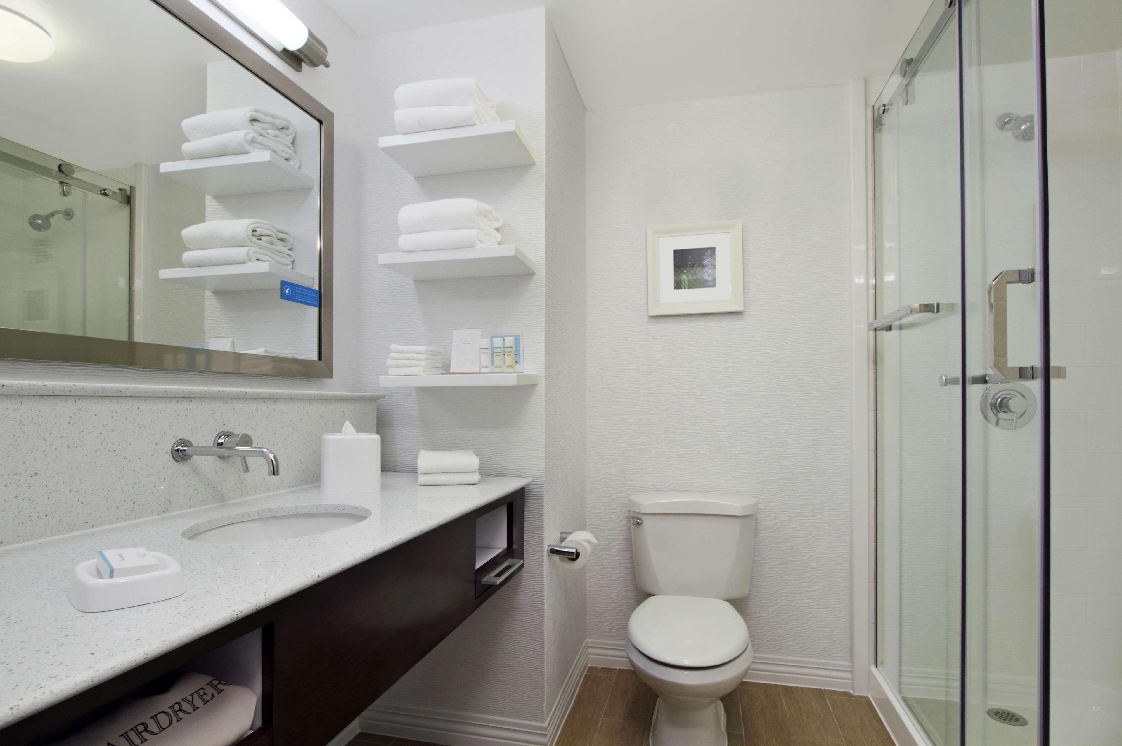 Hampton By Hilton South - I-35 & Ben White Hotel