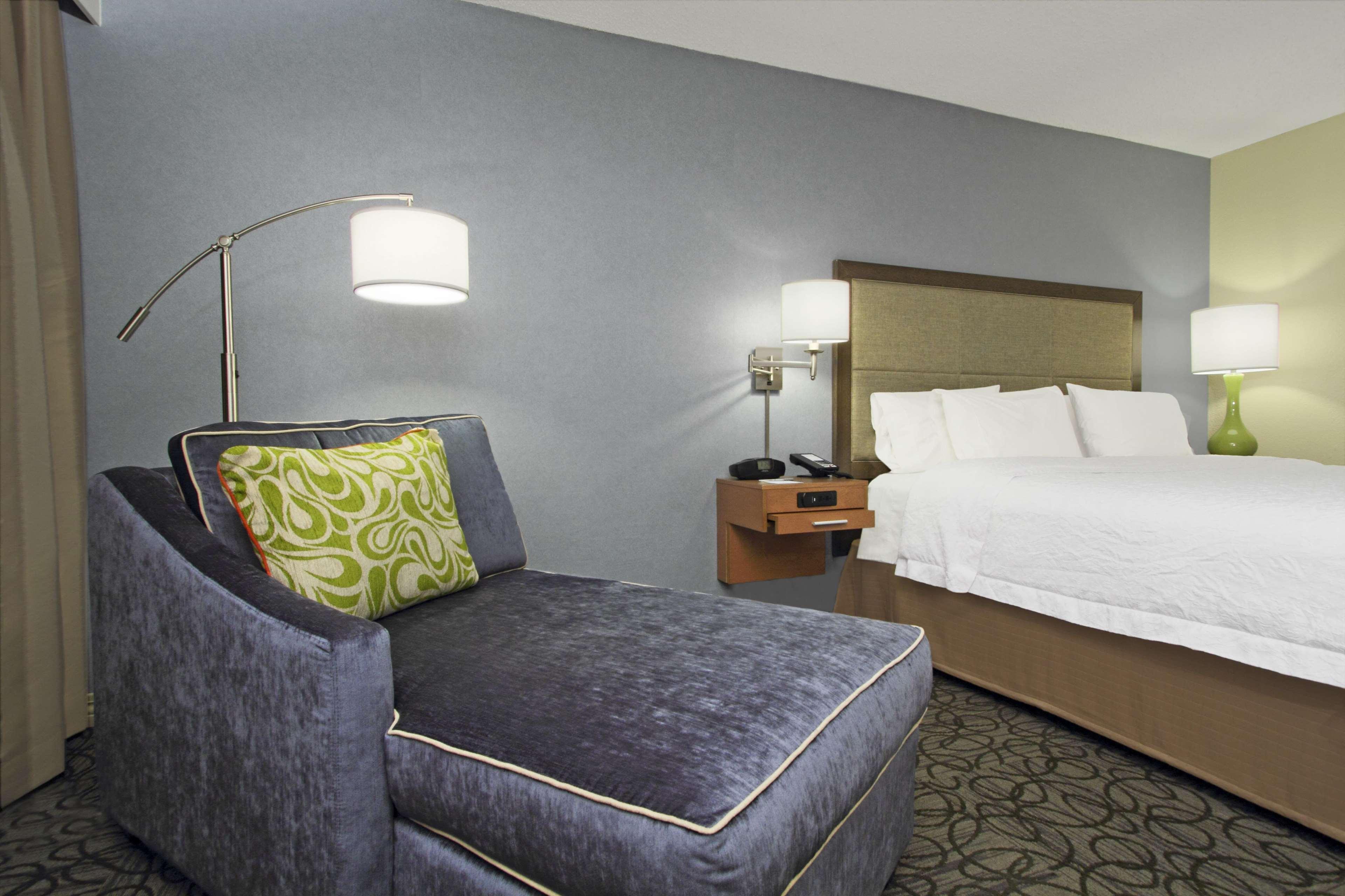 Hampton By Hilton South - I-35 & Ben White Hotel