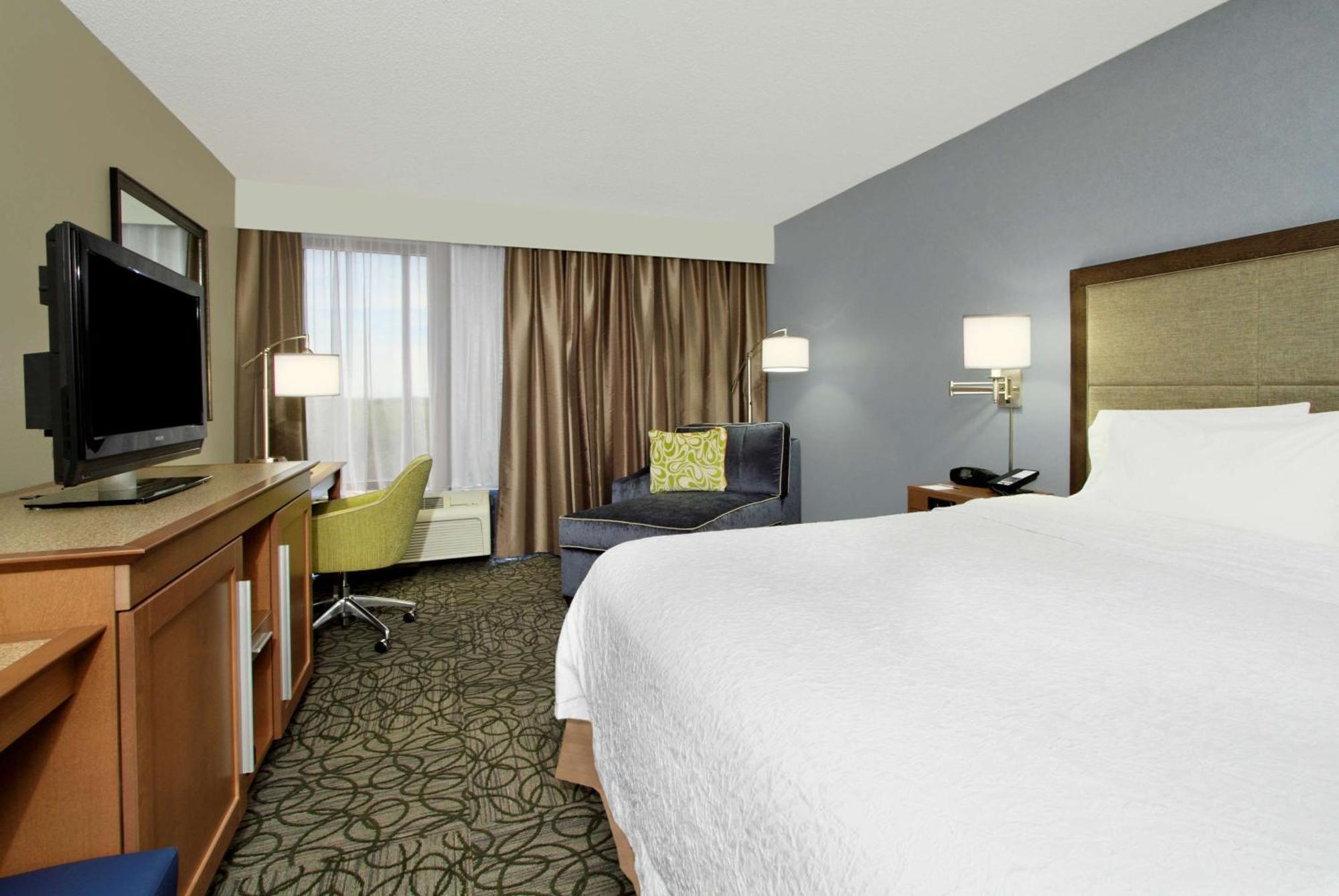 Hampton By Hilton South - I-35 & Ben White Hotel
