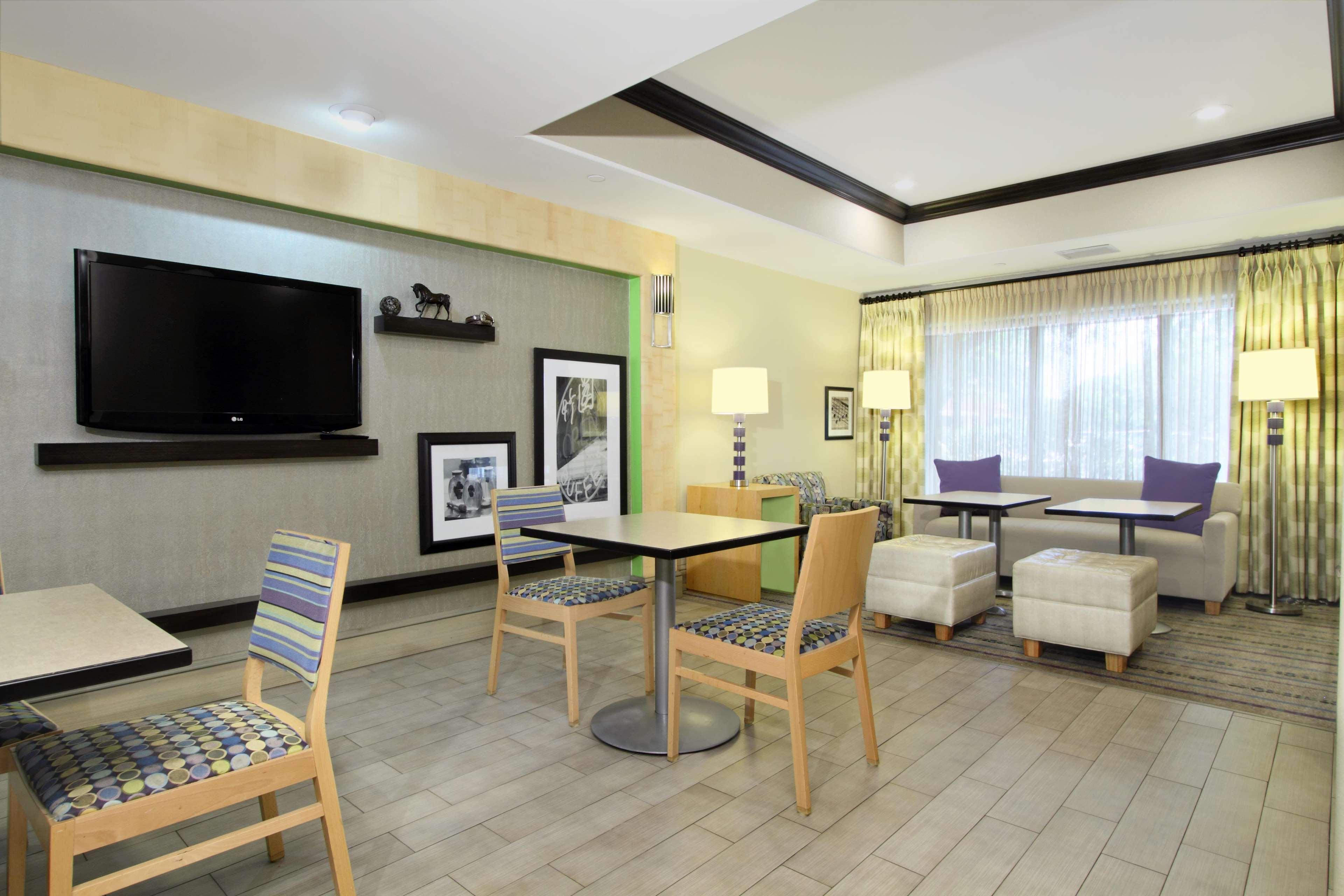 Hotel Hampton By Hilton South - I-35 & Ben White